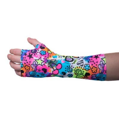 Colorful and playful elastic arm cast cover – vibrant protection full of personality.