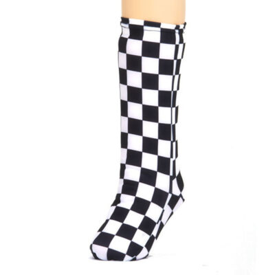 Stylish and comfortable chessboard pattern leg cast cover.